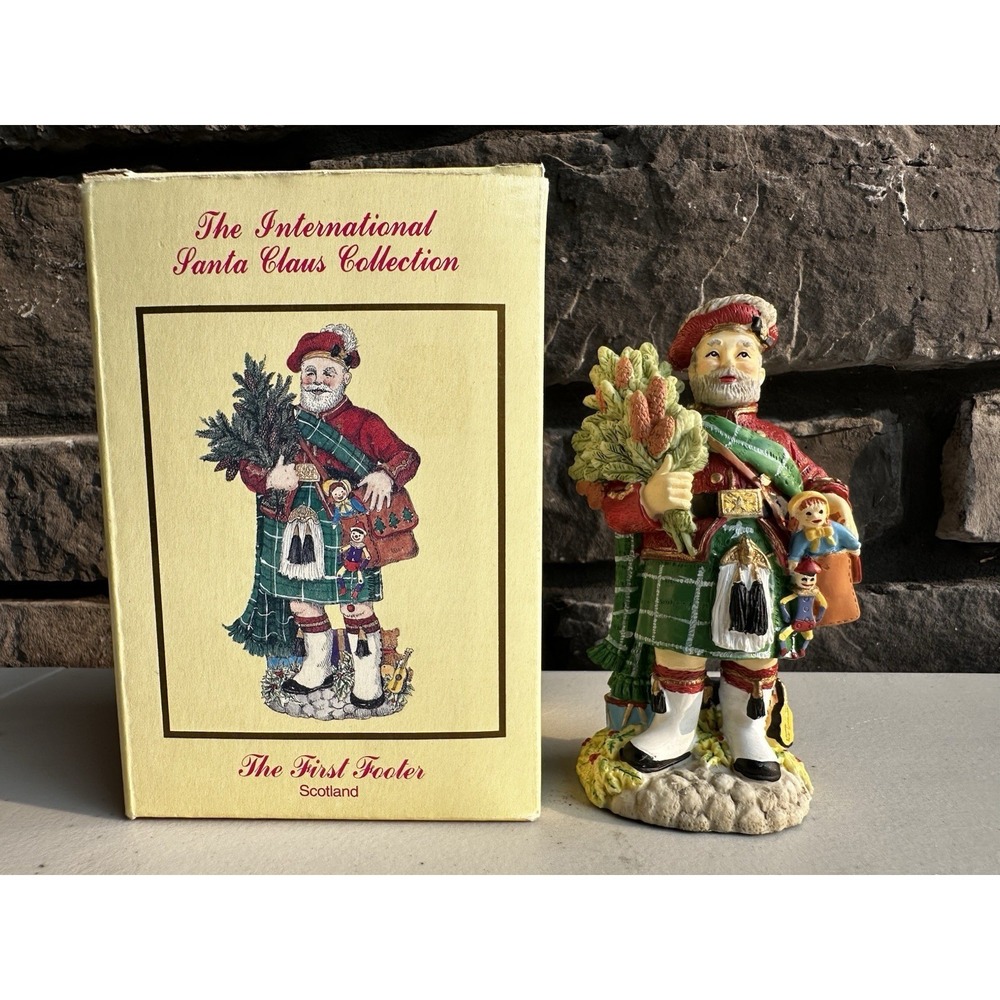 The International Santa Claus Collection: The First Footer, Scotland (SC27) 1997